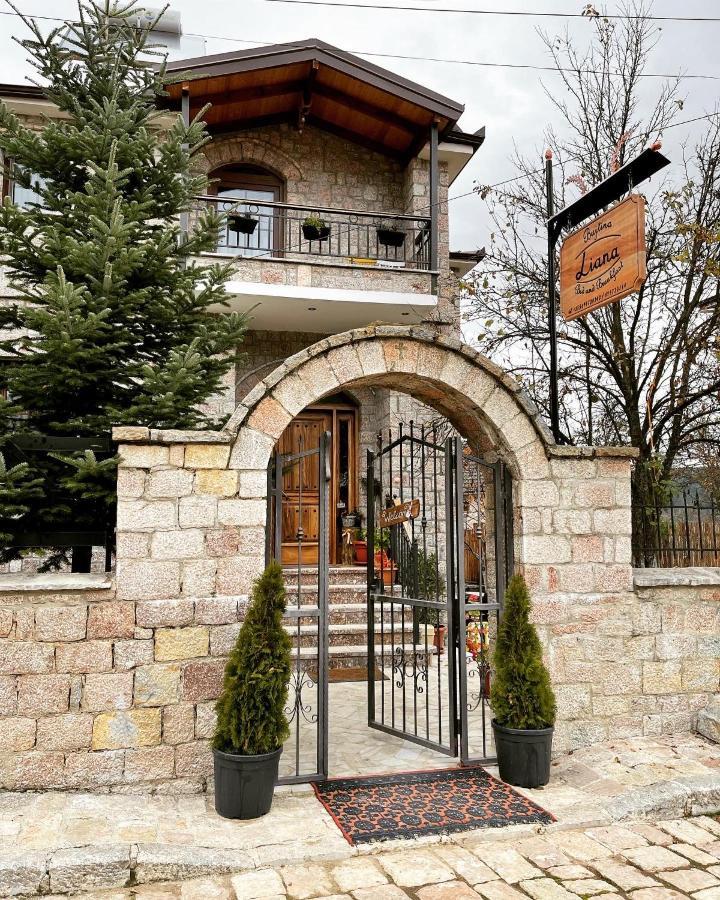 Bujtina Liana Voskopoje Hotel Екстериор снимка