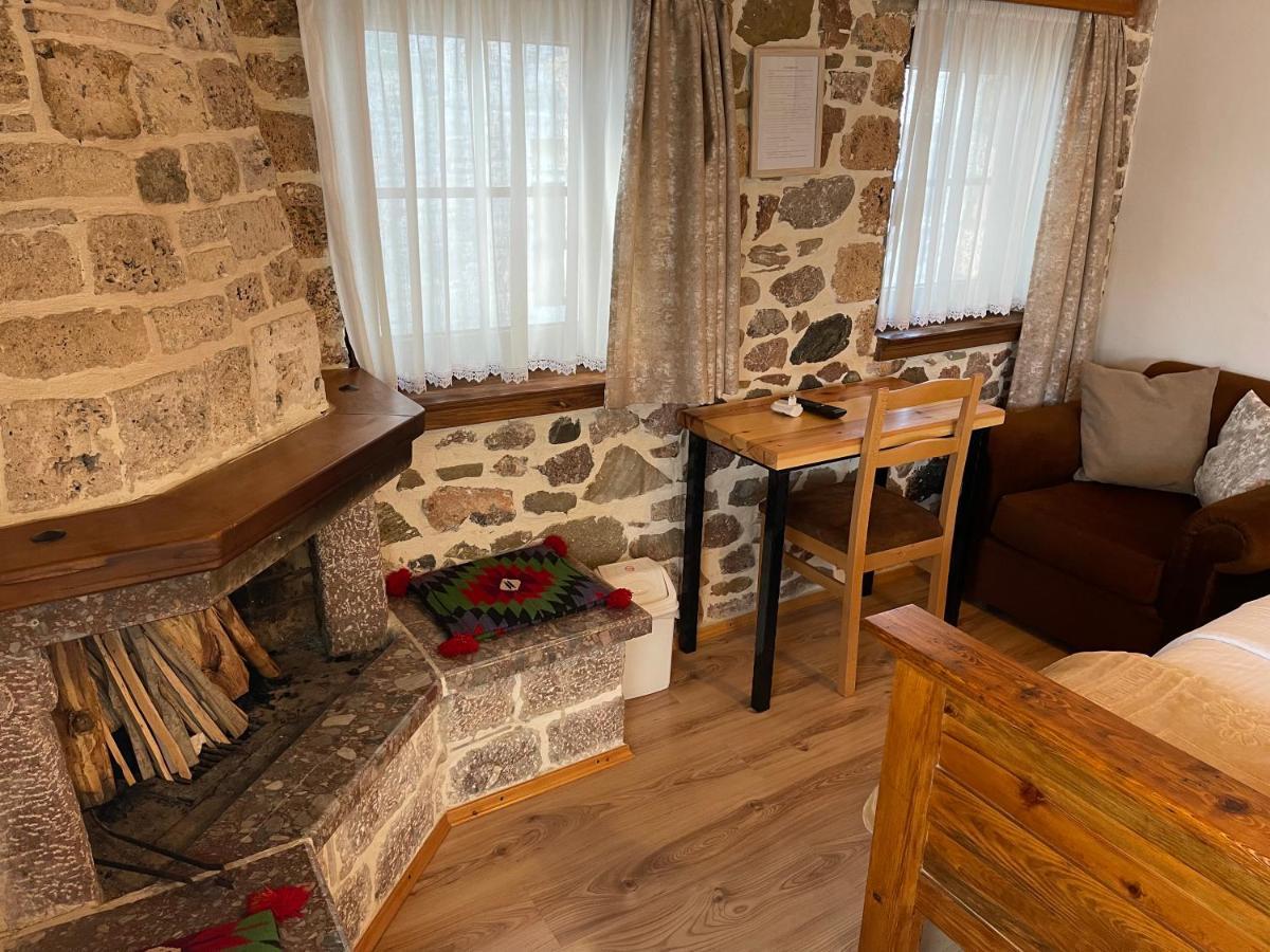 Bujtina Liana Voskopoje Hotel Екстериор снимка