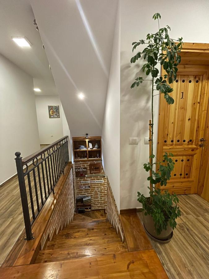 Bujtina Liana Voskopoje Hotel Екстериор снимка