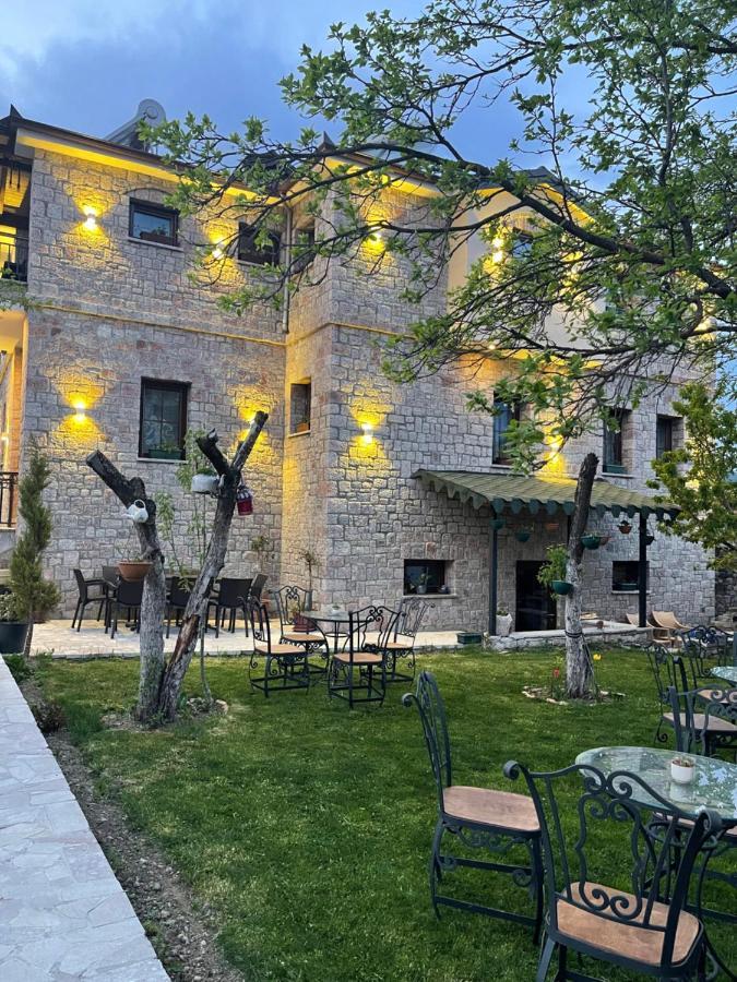 Bujtina Liana Voskopoje Hotel Екстериор снимка