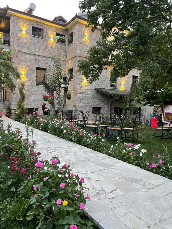 Bujtina Liana Voskopoje Hotel Екстериор снимка